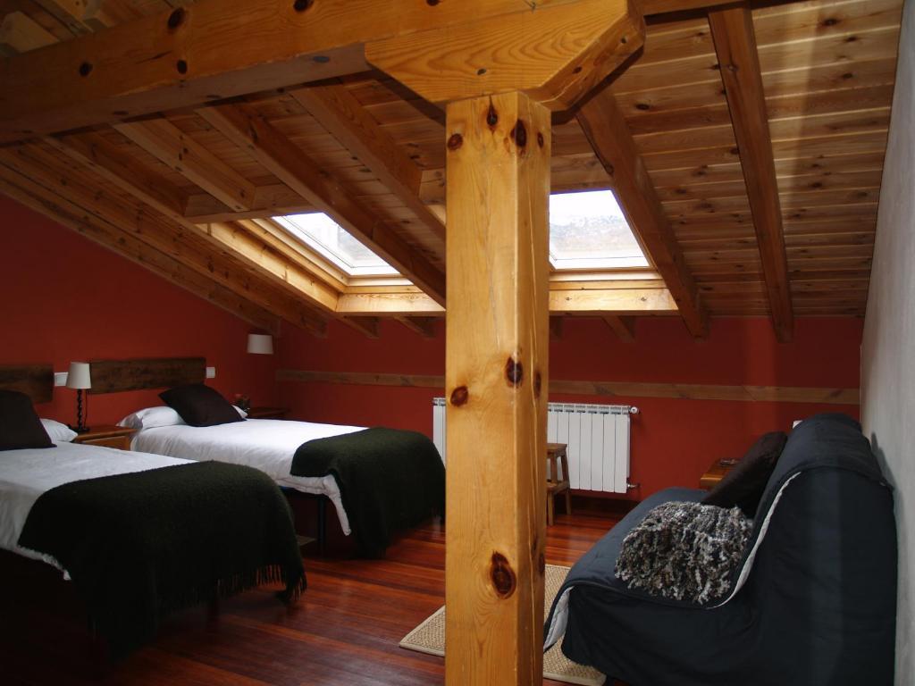 Hotel Rural Piedra Abierta San Martin de Perapertu Room photo
