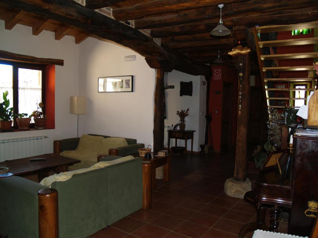 Hotel Rural Piedra Abierta San Martin de Perapertu Exterior photo